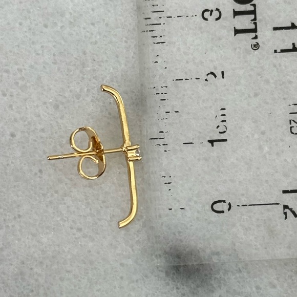 Gold Suspender Cuff Huggie Crystal Earrings 

Brand New - Picture 4 of 4